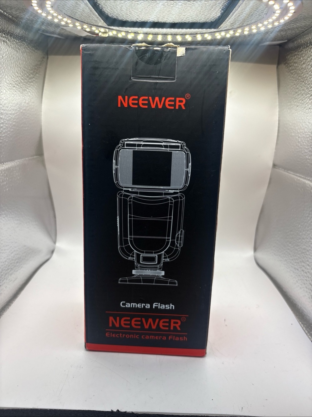Neewer NW561 Display Flash Speedlite for DSLR and Mirrorless Cameras BRAND NEW